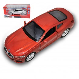 BMW M850I COUPÉ 1:35 PULLBACK