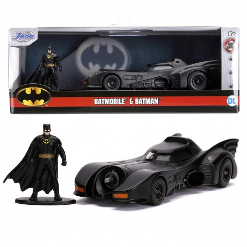 BATMOBILE AND METAL FIGURE SCALE 1:32...