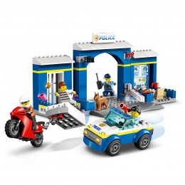 LEGO CITY POLICE STATION... 2