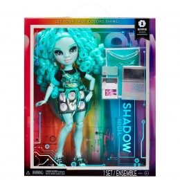 SHADOW HIGH FASHION DOLL... 2