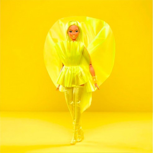 BARBIE CHROMATIC COUTURE YELLOW DOLL...