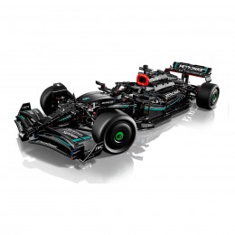 MERCEDES-AMG F1 W14 E... 2