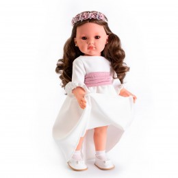 BEAUTIFUL BRUNETTE... 2