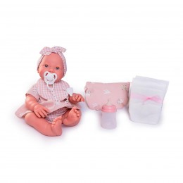 NEWBORN MIA MAKES PEE-PEE...