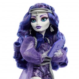 MONSTER HIGH DOLL SPECTRA... 2