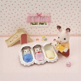 TRIPLETS´ ROOM 5532... 2