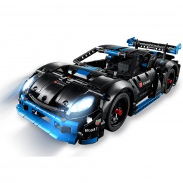 PORSCHE GT4 E-PERFORMANCE... 2