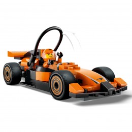 F1 DRIVER WITH MCLAREN... 2