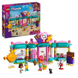HEARTLAKE CITY CANDY STORE...