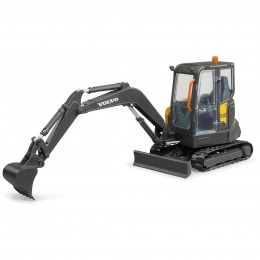 EXCAVADORA COMPACTA VOLVO...