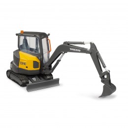 EXCAVADORA COMPACTA VOLVO... 2