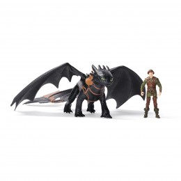 TOOTHLESS AND HICCUP FIGURE...