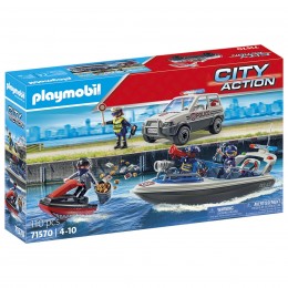 POLICE CHASE IN THE WATER...