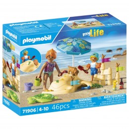 FAMILY FUN AT THE BEACH...