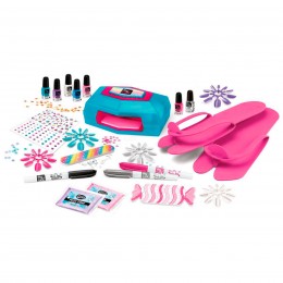 LUXURY MANICURE AND... 2