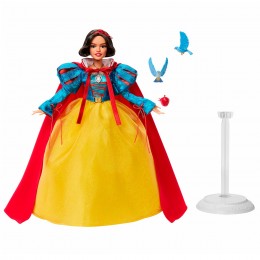 SNOW WHITE COLLECTION DOLL... 2