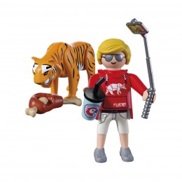 ZOO: TIGER AND VISITOR... 2