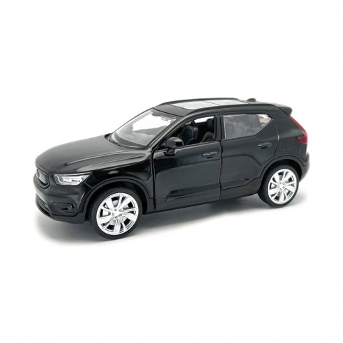 VOLVO XC40 1:31 PULLBACK WITH LIGHTS...