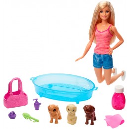 BARBIE CON MASCOTAS Y...